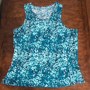Title Nine Tank Size Large